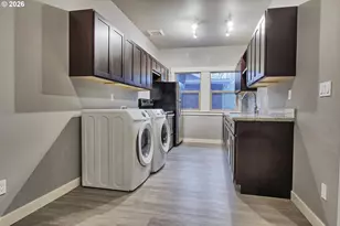 2422 NE Glisan, Portland, OR 97232 - Photo 11