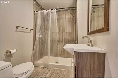 2422 NE Glisan, Portland, OR 97232 - Photo 19