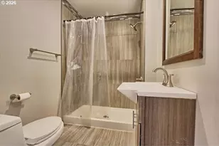 2422 NE Glisan, Portland, OR 97232 - Photo 19