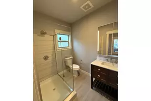 2422 NE Glisan, Portland, OR 97232 - Photo 17