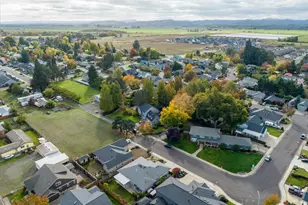 1176 Unity Dr, Junction City, OR 97448 - Photo 41