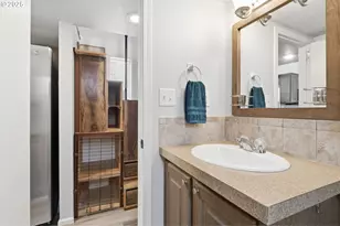 5990 SE King Rd, Milwaukie, OR 97222 - Photo 7