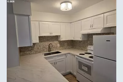 1607 NE 26th Ave, Portland, OR 97232 - Photo 13