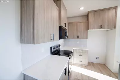 16159 Serres Farm Way, Oregon City, OR 97045 - Photo 7