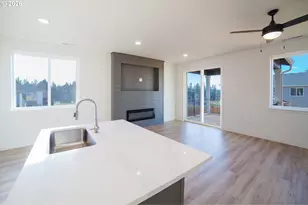 16159 Serres Farm Way, Oregon City, OR 97045 - Photo 3