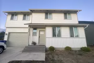 672 Parker Loop, Silverton, OR 97381 - Photo 1