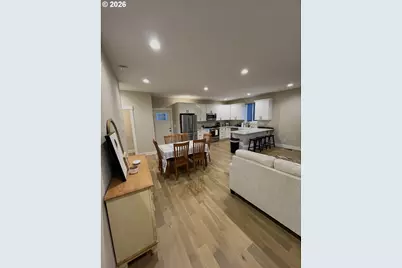 672 Parker Loop, Silverton, OR 97381 - Photo 5