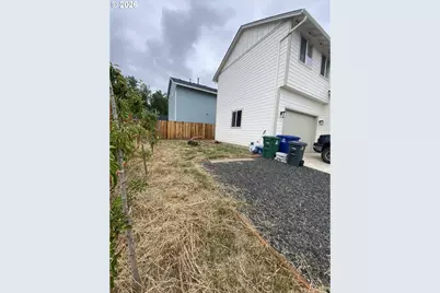 672 Parker Loop, Silverton, OR 97381 - Photo 19