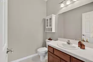 15940 SW Snowy Owl Ln, Beaverton, OR 97007 - Photo 19