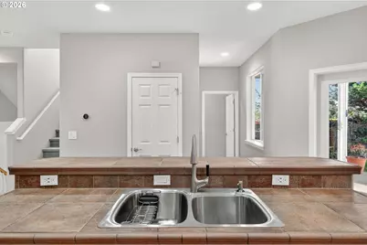 15940 SW Snowy Owl Ln, Beaverton, OR 97007 - Photo 17