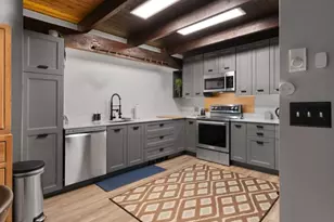 21490 E Briarwood Rd, Rhododendron, OR 97049 - Photo 15