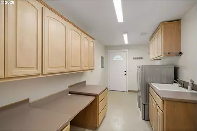 708 NE 238th Pl, Wood Village, OR 97060 - Photo 29