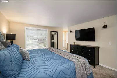 708 NE 238th Pl, Wood Village, OR 97060 - Photo 21