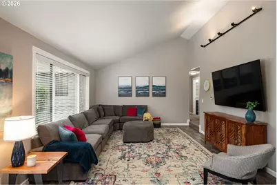 708 NE 238th Pl, Wood Village, OR 97060 - Photo 17