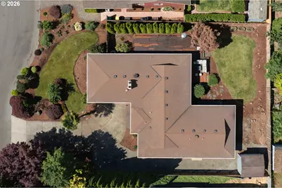 708 NE 238th Pl, Wood Village, OR 97060 - Photo 43
