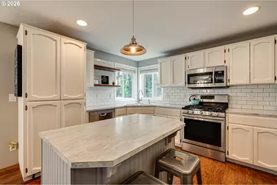 302 Pine St, Woodland, WA 98674 - Photo 5