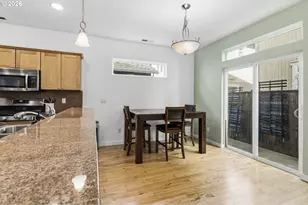 2527 Park View Dr, Eugene, OR 97408 - Photo 11