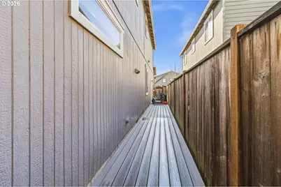 2527 Park View Dr, Eugene, OR 97408 - Photo 45