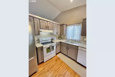 135 Wander Way, Salem, OR 97301 - Photo 11