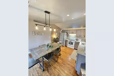 135 Wander Way, Salem, OR 97301 - Photo 13