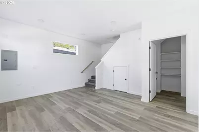 8716 SE Bybee Blvd, Portland, OR 97266 - Photo 7