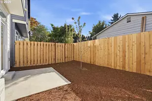 8716 SE Bybee Blvd, Portland, OR 97266 - Photo 21