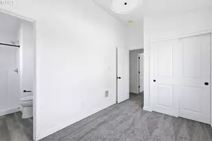 8716 SE Bybee Blvd, Portland, OR 97266 - Photo 19