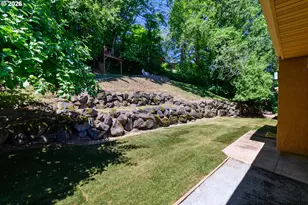 8 Garibaldi St, Lake Oswego, OR 97035 - Photo 39