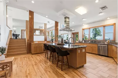 8 Garibaldi St, Lake Oswego, OR 97035 - Photo 13