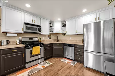 7512 NE 34th Ave #C9, Vancouver, WA 98665 - Photo 9