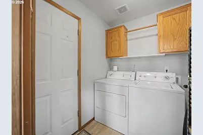 1633 SE 162nd Ave, Portland, OR 97233 - Photo 11