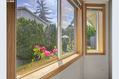 1633 SE 162nd Ave, Portland, OR 97233 - Photo 33