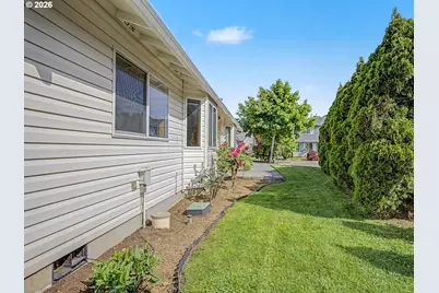 1633 SE 162nd Ave, Portland, OR 97233 - Photo 43