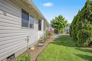 1633 SE 162nd Ave, Portland, OR 97233 - Photo 43