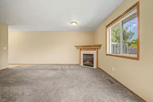 1633 SE 162nd Ave, Portland, OR 97233 - Photo 5