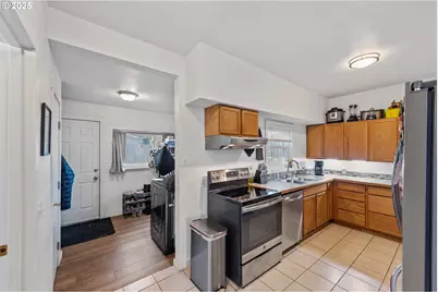 2650 Sheridan Ave, North Bend, OR 97459 - Photo 9