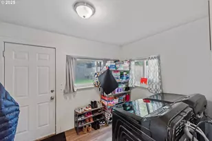 2650 Sheridan Ave, North Bend, OR 97459 - Photo 19