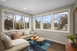 105 NE Morgan St, Portland, OR 97211 - Photo 21