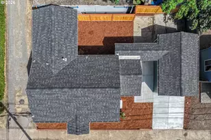 823 4th St, Springfield, OR 97477 - Photo 9