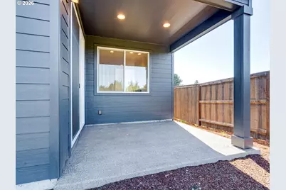 795 Magnolia Ave, Woodburn, OR 97071 - Photo 31