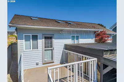 136 B 3rd Ave, Seaside, OR 97138 - Photo 37