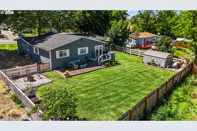 215 S Washington St, Weston, OR 97886 - Photo 5