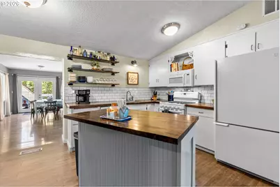 215 S Washington St, Weston, OR 97886 - Photo 9