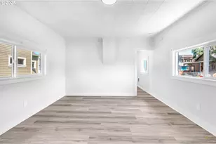 203 Grant St, Kelso, WA 98626 - Photo 5