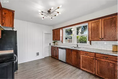 354 NE 4th Ave, Canby, OR 97013 - Photo 13