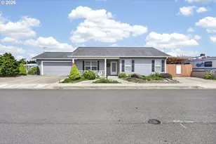 976 Nopal St, Florence, OR 97439 - Photo 3