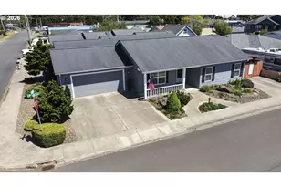 976 Nopal St, Florence, OR 97439 - Photo 35
