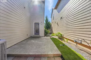 3730 SE Oakleaf St, Hillsboro, OR 97123 - Photo 43