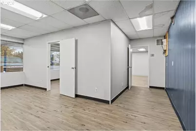 890 N Main St, Independence, OR 97351 - Photo 27