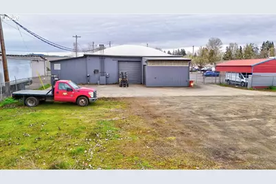 890 N Main St, Independence, OR 97351 - Photo 45